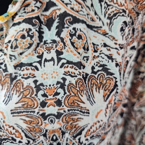 Anthropologie Printed Ruffle Blouse~Medium - Picture 15 of 15